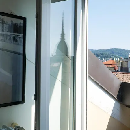 Cozy Apartment With Mole & Hill View Turin Exterior photo